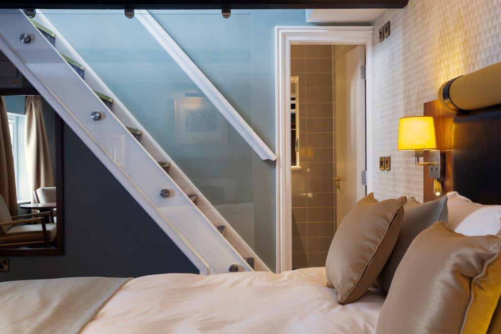 Hotel The Greyhound Wetherspoon Bridport Exteriér fotografie
